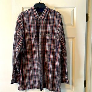 Field & Stream Casual Button Up Shirt. Size L